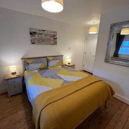 Apartment 12, Sea Wharf ويستبورت المظهر الخارجي الصورة