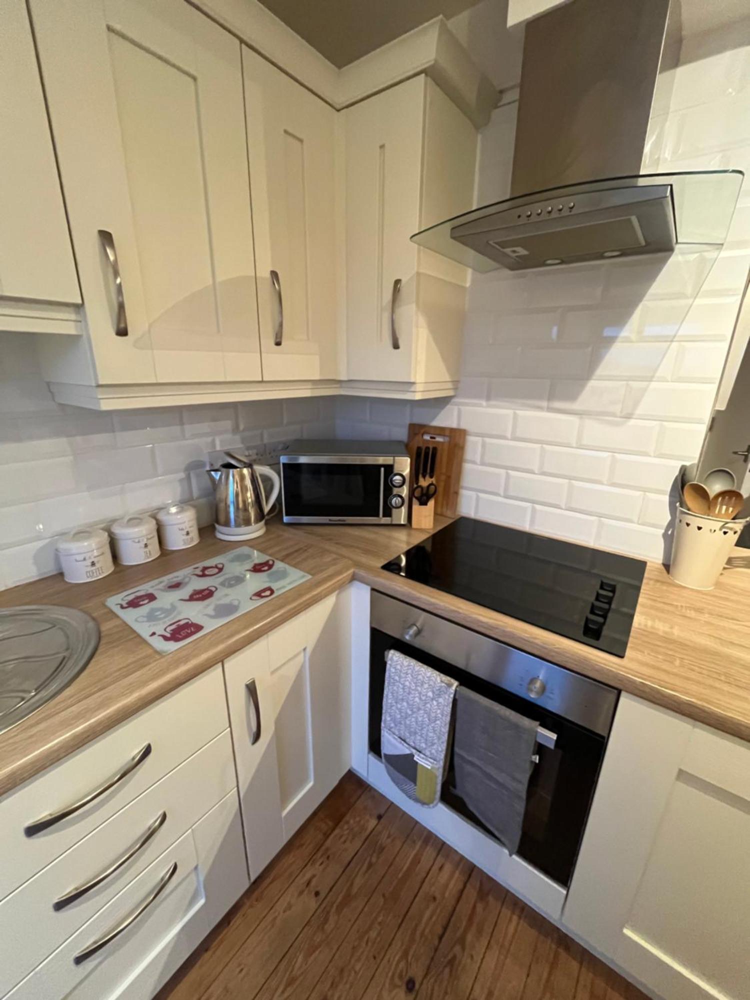 Apartment 12, Sea Wharf ويستبورت المظهر الخارجي الصورة