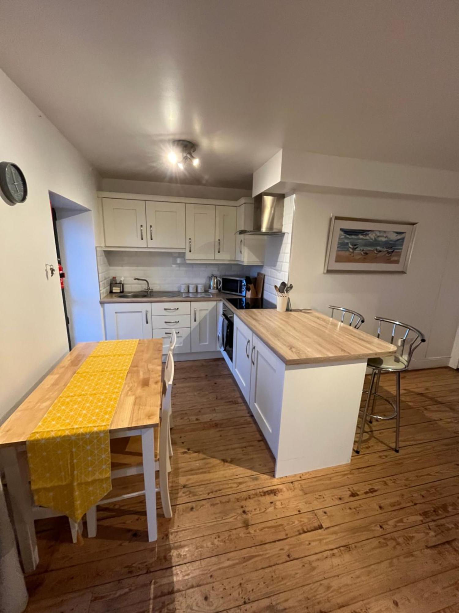 Apartment 12, Sea Wharf ويستبورت المظهر الخارجي الصورة