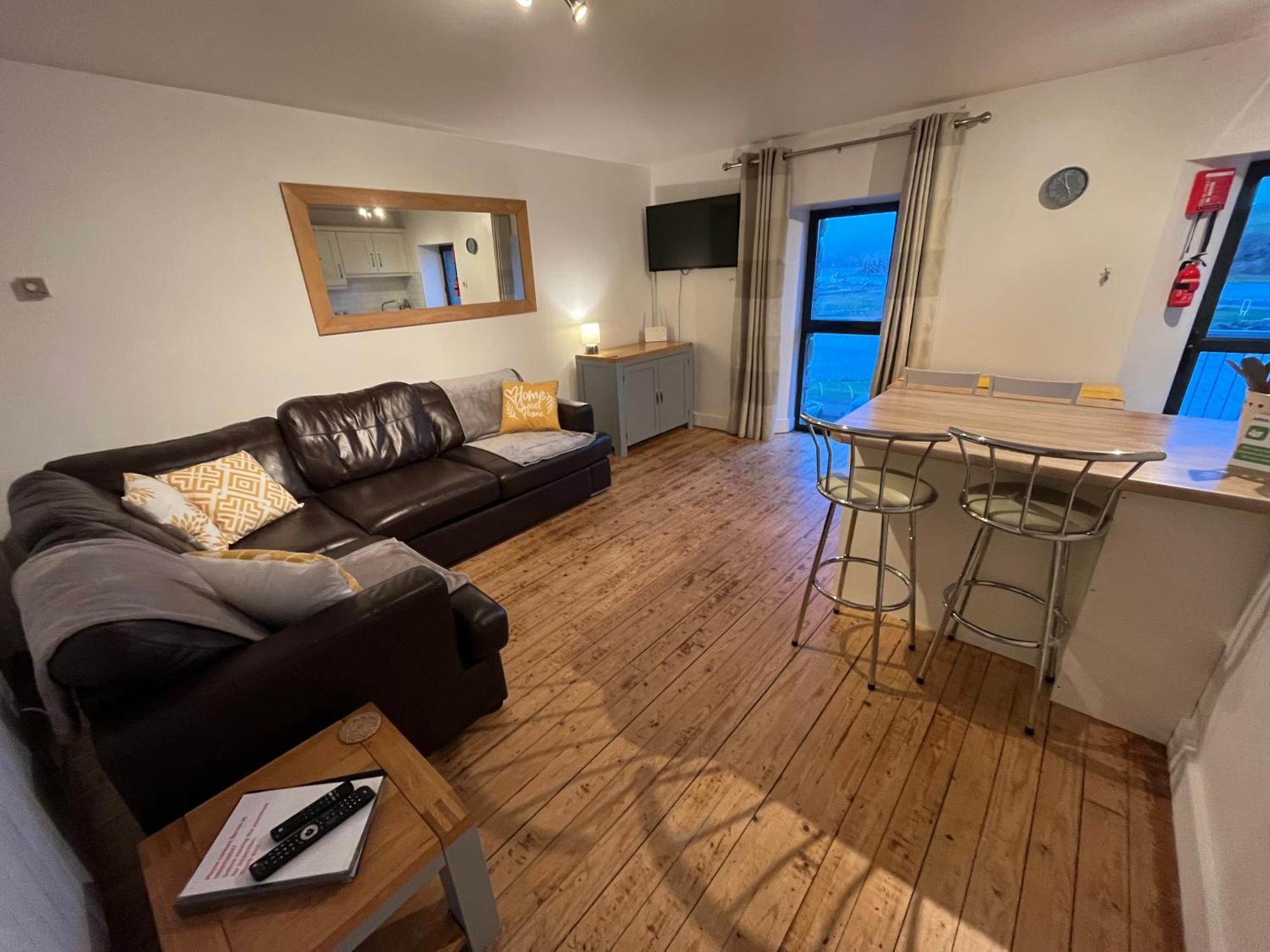 Apartment 12, Sea Wharf ويستبورت المظهر الخارجي الصورة